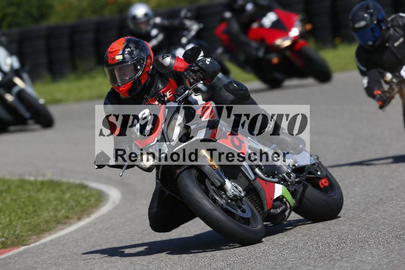 /Archiv-2024/29 12.06.2024 MOTO.CH Track Day ADR/Gruppe gelb/83